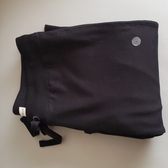 Aero fit & flair black sweatpants size large NWT - Picture 5 of 6